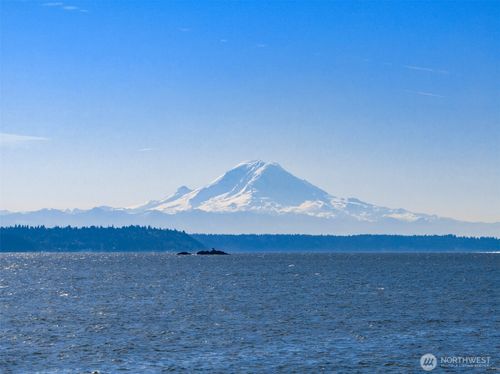 5430 Rockaway Beach Rd Ne, Bainbridge Island, WA, 98110-3159 | Card Image