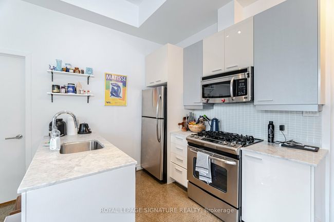 502 - 52 Sumach St, Condo with 1 bedrooms, 1 bathrooms and null parking in Toronto ON | Image 9