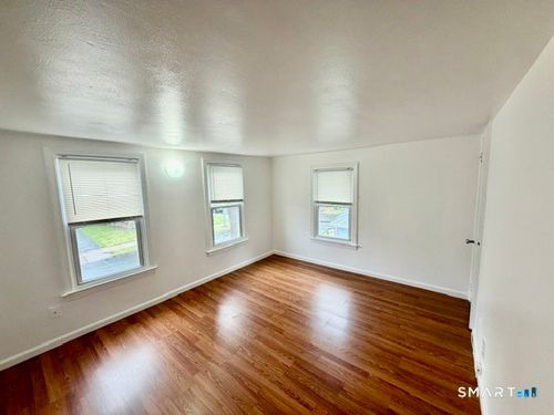 837 Washington Ave, West Haven, CT, 06516-3739 | Card Image