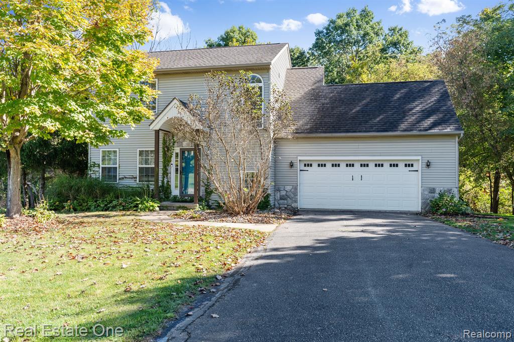 Old Mill Dr, Pinckney, MI 48169 #1