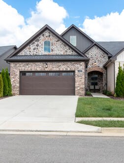 Foxrun , Springfield, TN 37172