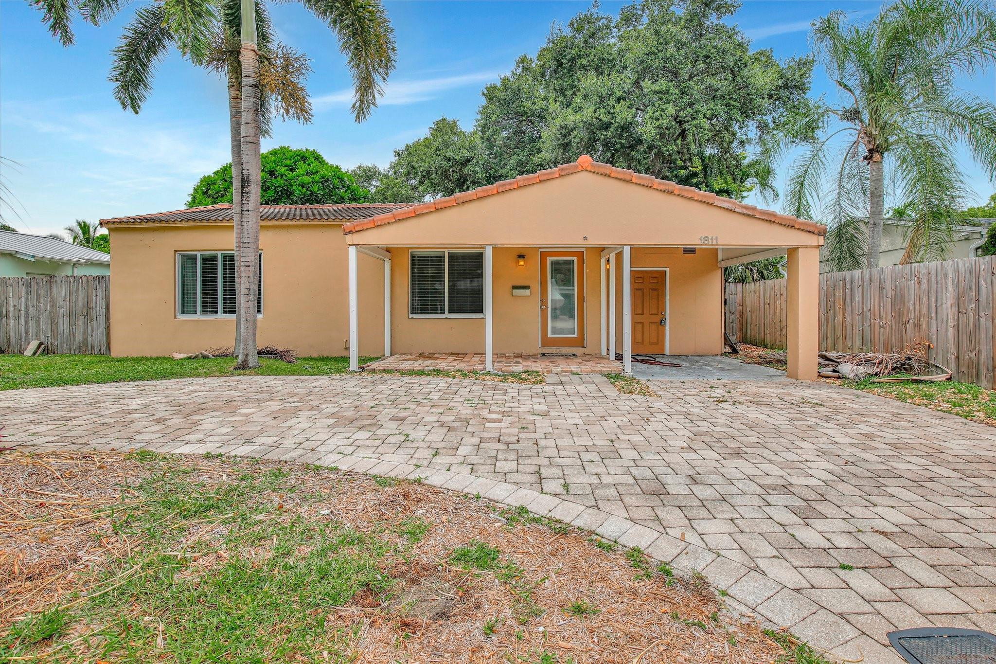 9th Ave, Fort Lauderdale, FL 33315