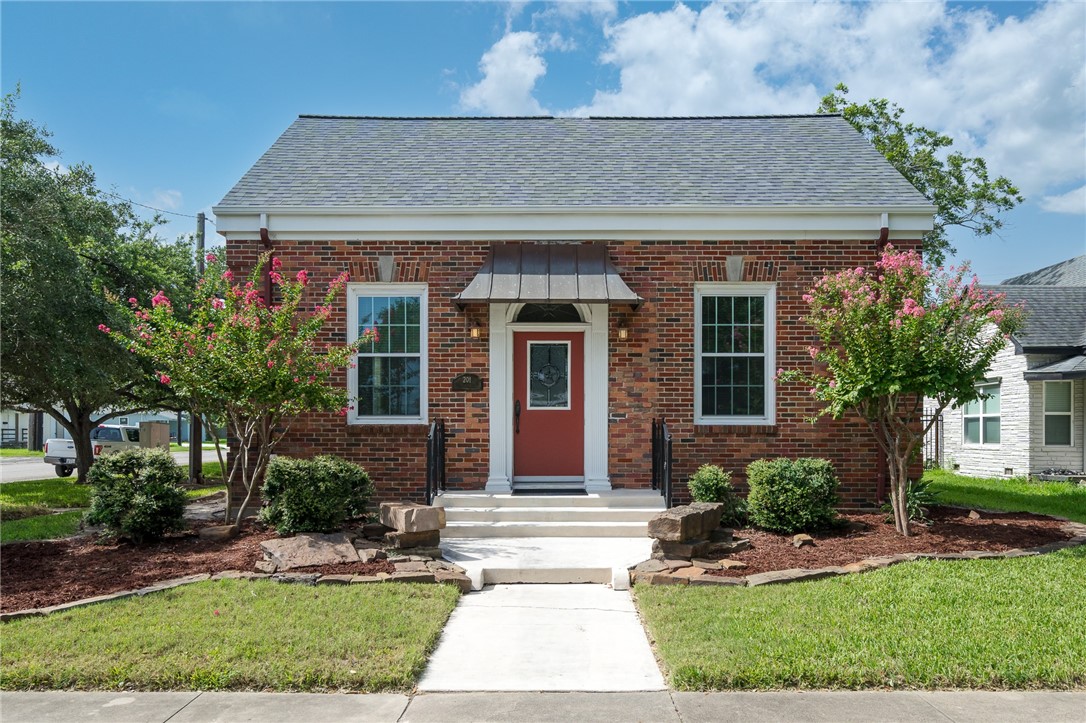 Borden St, Sinton, TX 78387