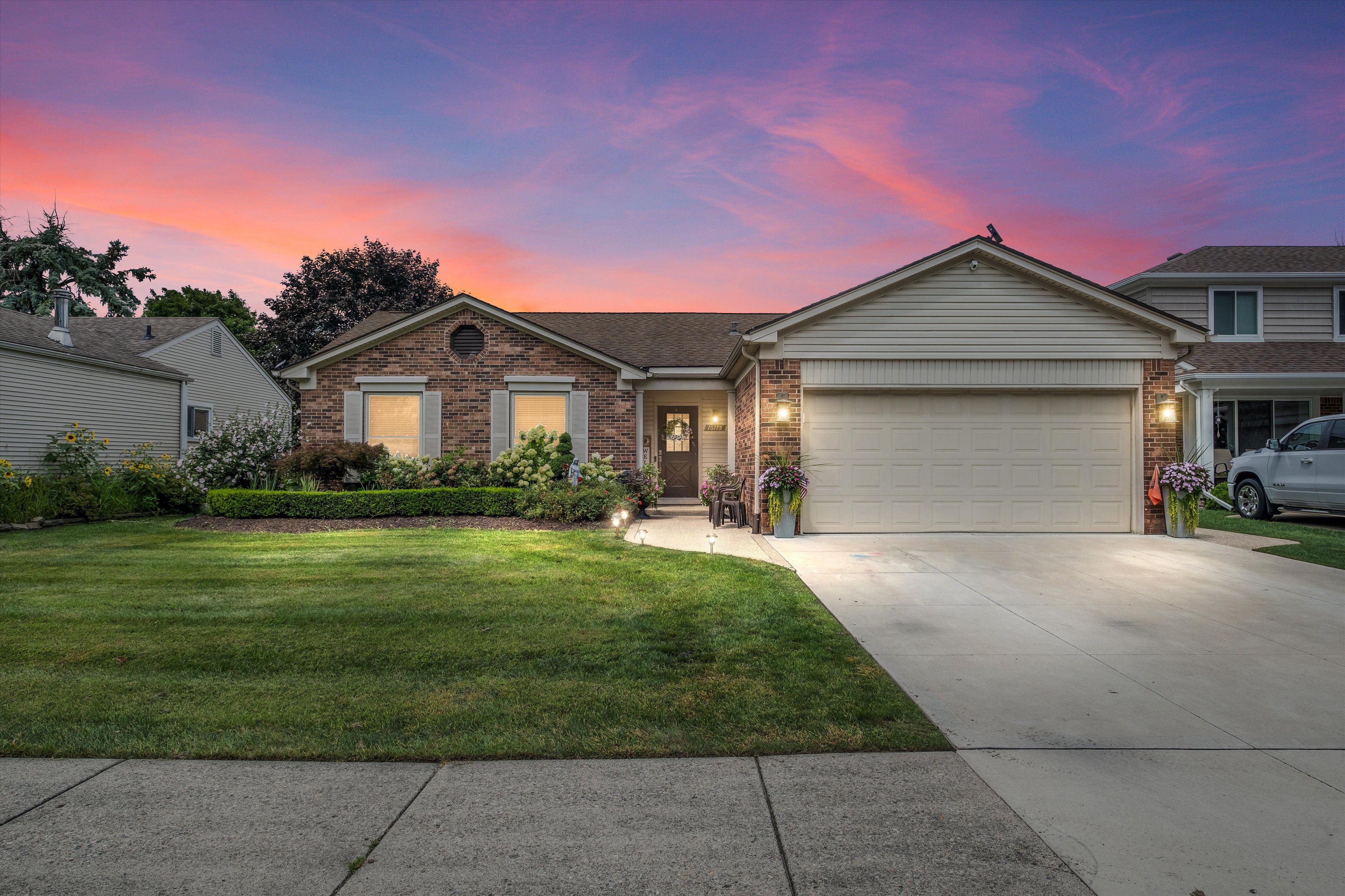 Bayham Ct, Clinton Township, MI 48038