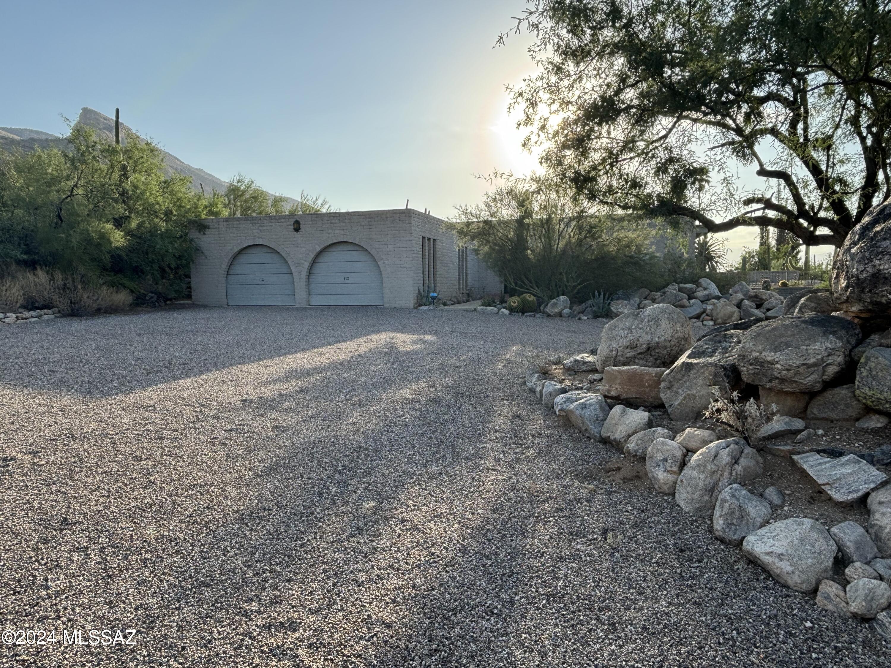 Montezuma Dr, Tucson, AZ 85718