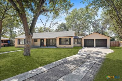 213 W Young Avenue, House other with 3 bedrooms, 2 bathrooms and null parking in Temple TX | Image 2