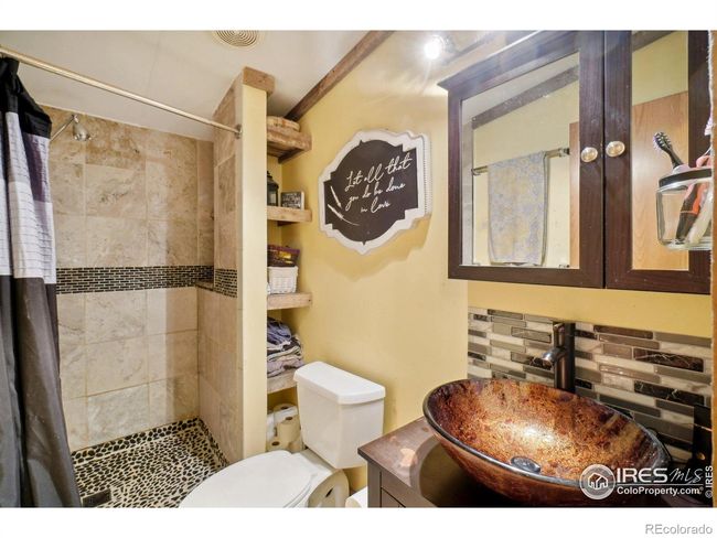 Bathroom #2 | Image 34