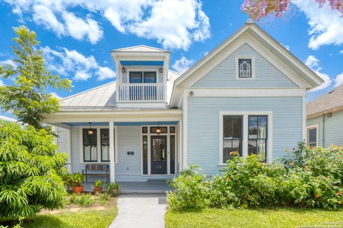 110 Vitra Pl, San Antonio, TX, 78210-1639 | Card Image