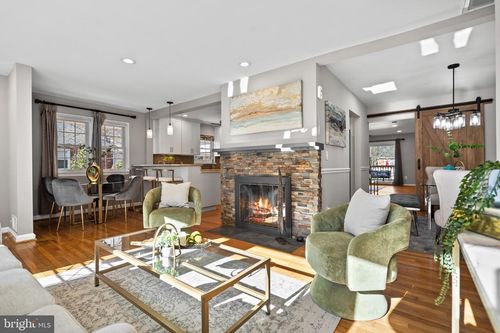 2002 Shenandoah Rd, ALEXANDRIA, VA, 22308-1449 | Card Image