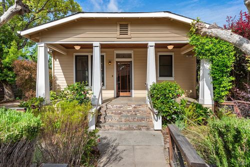 635 Brown St, Healdsburg, CA, 95448-3710 | Card Image
