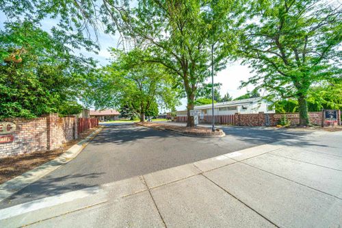 1205 E Lyons Ave, Spokane, WA, 99208-5168 | Card Image