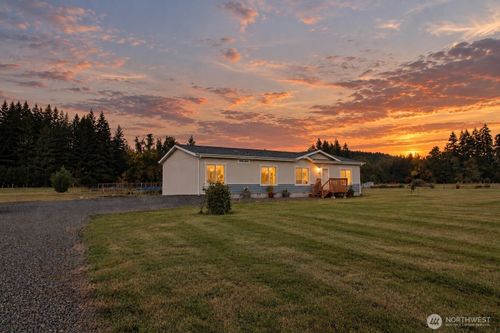 163 Apple Tree Ln, Onalaska, WA, 98570-8001 | Card Image