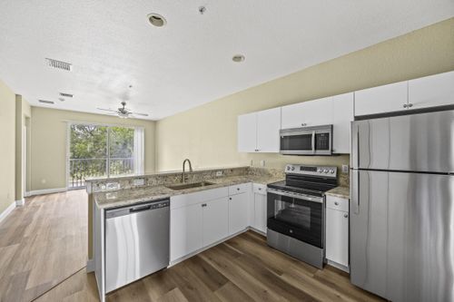 1982 Freeport Ln, Riviera Beach, FL, 33404-6461 | Card Image