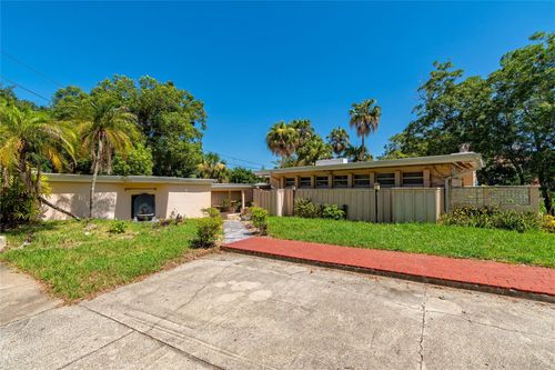 2425 Lake Sue Dr, ORLANDO, FL, 32803-1631 | Card Image