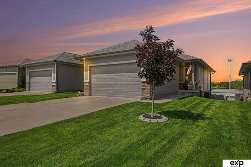 7016 N 154th St, Bennington, NE, 68007-1604 | Card Image