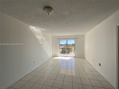 apt-618-16465 Ne 22nd Ave, North Miami Beach, FL, 33160-3797 | Card Image
