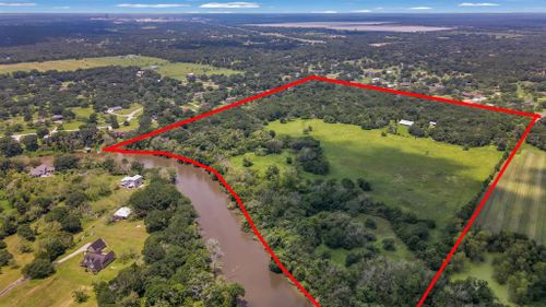 250 County Road 498, Sweeny, TX, 77480-4211 | Card Image