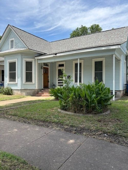 a-1006 Willow St, Austin, TX, 78702-4239 | Card Image