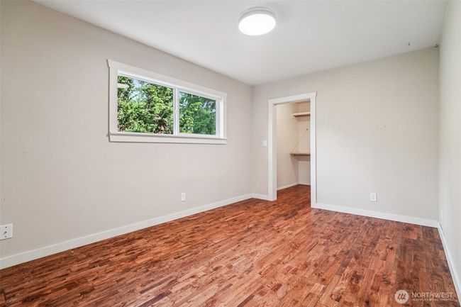 Upstairs bedroom | Image 12