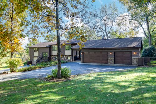 29W601 Waynewood Dr, West Chicago, IL, 60185-1751 | Card Image