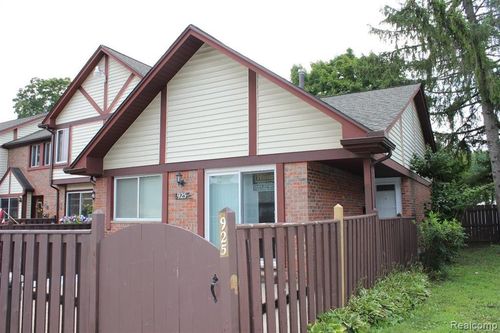 925 Terrace Lane N, York Charter Township, MI, 48198 | Card Image