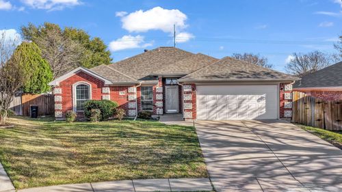 5825 Imes Ln, Fort Worth, TX, 76179-7717 | Card Image