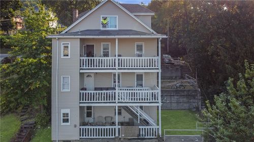 941 Pine St, Ambridge, PA, 15003-1875 | Card Image