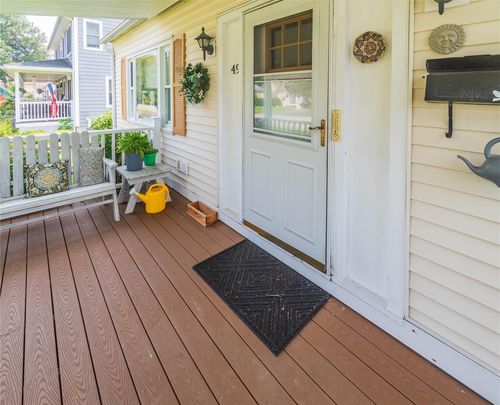 49 Avenue A, Cornwall On Hudson, NY, 12520-1037 | Card Image