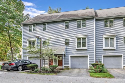 4-4 Country Meadow Rd, Haverhill, MA, 01832-1270 | Card Image