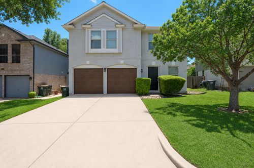 7601 Windrush Dr, Austin, TX, 78729-7467 | Card Image