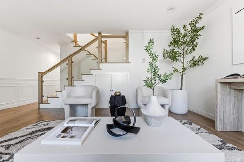 614 Forest Ave, Palo Alto, CA, 94301-2622 | Card Image