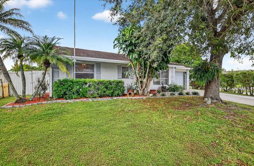 6533 Athena Dr, Lake Worth, FL, 33463-7253 | Card Image