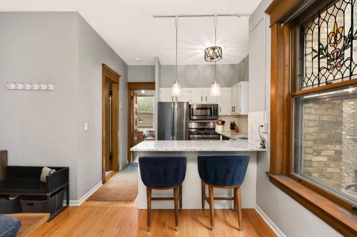 apt-4-635 Grand Ave, SAINT PAUL, MN, 55105-3411 | Card Image