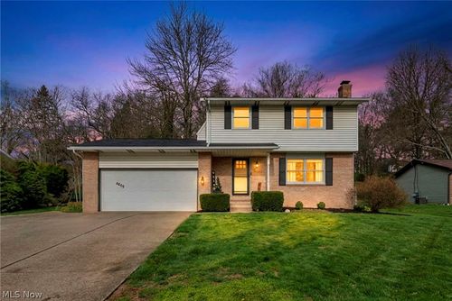 4629 Middlebranch Ave, Canton, OH, 44705-2960 | Card Image