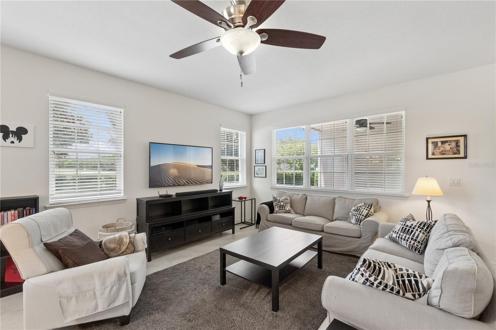 Residential in WINDERMERE 4