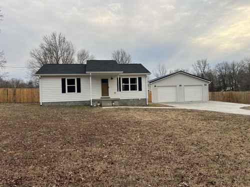 1343 Oaklawn Rd, Chapmansboro, TN, 37035-5133 | Card Image