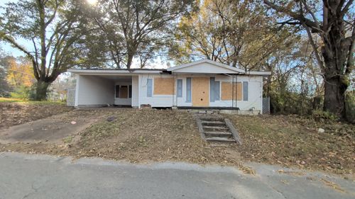 812 Brown St, Humboldt, TN, 38343-2424 | Card Image