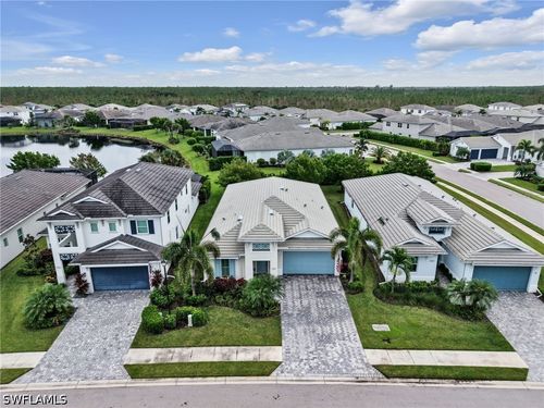 9078 Montserrat Dr, NAPLES, FL, 34114-2905 | Card Image