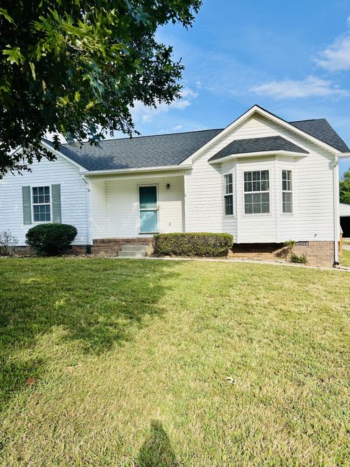 3679 Perry Cemetery Rd, Columbia, TN, 38401-8543 | Card Image