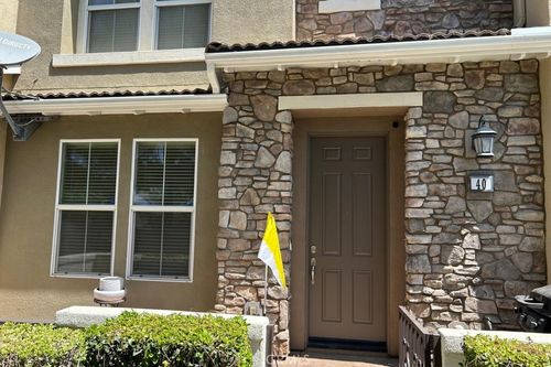40-15723 Parkhouse Dr, Fontana, CA, 92336-6508 | Card Image