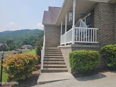 230 Windermere Drive, House other with 3 bedrooms, 2 bathrooms and null parking in Middlesboro KY | Image 2