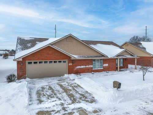 811 Timbers Edge, Marysville, OH, 43040-3516 | Card Image