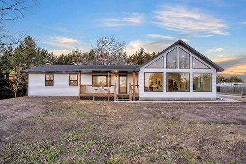 5 Dan Dr, Marion, KS, 66861-9010 | Card Image