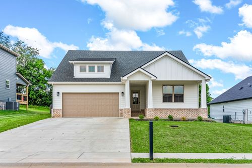 345 Frontier Dr, Clarksville, TN, 37043-2301 | Card Image