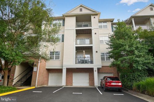 unit-403-12148 Garden Grove Cir, FAIRFAX, VA, 22030-9017 | Card Image