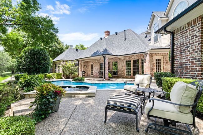 5613 Shady Elm Cir, House other with 4 bedrooms, 4 bathrooms and null parking in Plano TX | Image 36