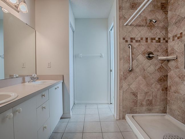 32708 Westwood Loop, House other with 2 bedrooms, 2 bathrooms and null parking in LEESBURG FL | Image 25