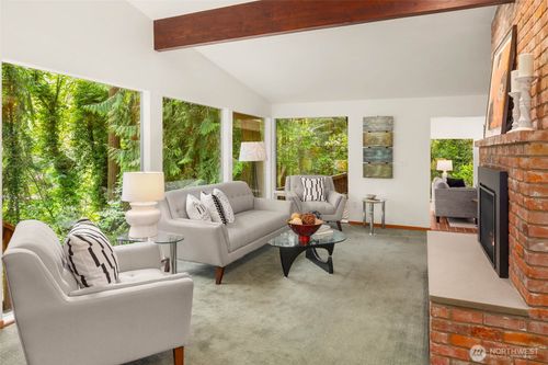 14460 Ne 16th Pl, Bellevue, WA, 98007-3904 | Card Image