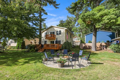 6271 10th St, Twin Lake, MI, 49457-9712 | Card Image