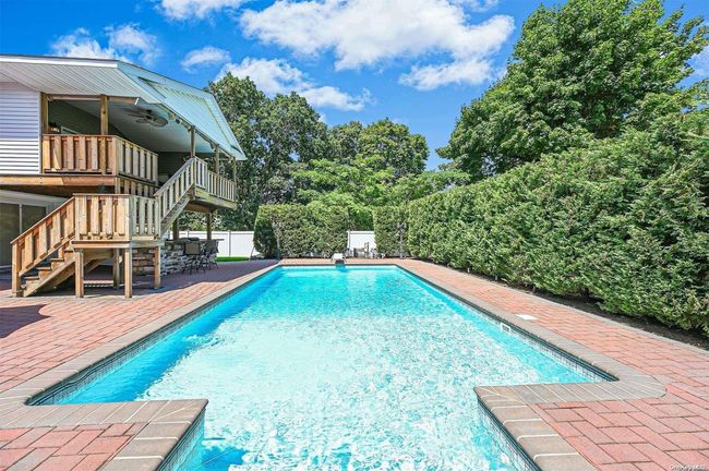 9 Wakefield Ct, House other with 5 bedrooms, 4 bathrooms and null parking in Deer Park NY | Image 5
